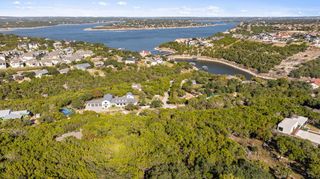 2742 Tradewind DR, Spicewood, TX 78669