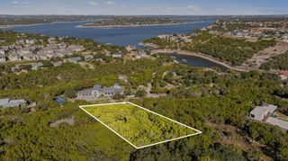 2742 Tradewind DR, Spicewood, TX 78669