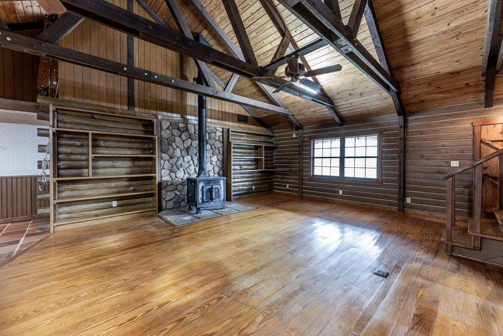 800 Fm 980 S, Point Blank, TX 77364