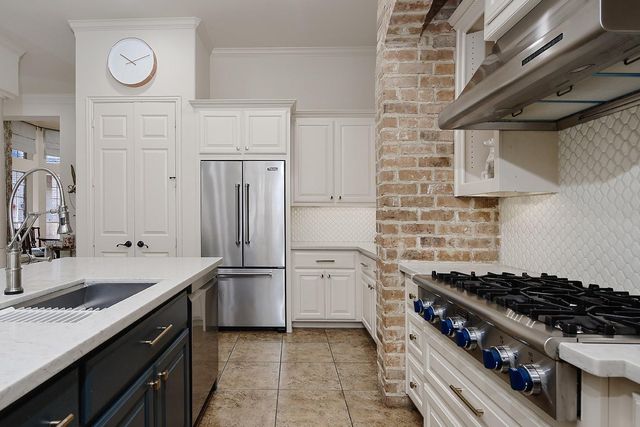 55 Mason Pond Place, The Woodlands, TX 77381