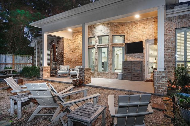 55 Mason Pond Place, The Woodlands, TX 77381