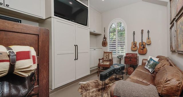 55 Mason Pond Place, The Woodlands, TX 77381