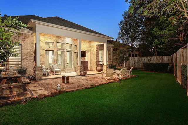 55 Mason Pond Place, The Woodlands, TX 77381