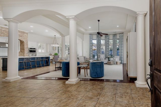 55 Mason Pond Place, The Woodlands, TX 77381