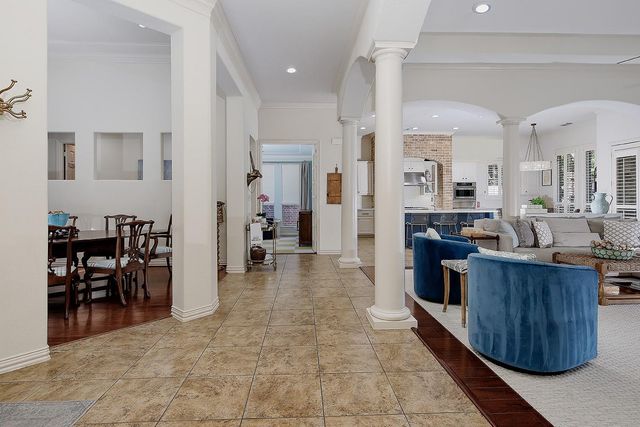 55 Mason Pond Place, The Woodlands, TX 77381