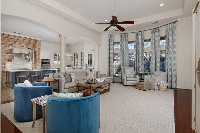 55 Mason Pond Place, The Woodlands, TX 77381