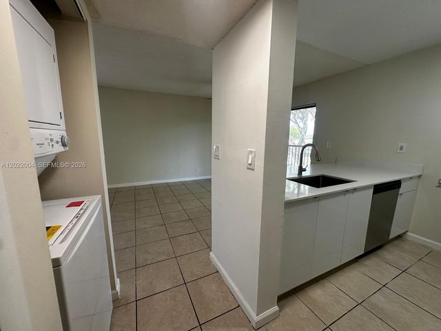 3400 Foxcroft Rd 301, Miramar, FL 33025