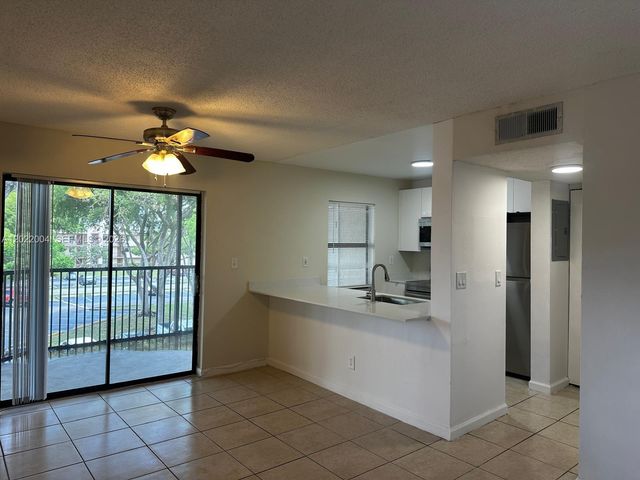 3400 Foxcroft Rd 301, Miramar, FL 33025
