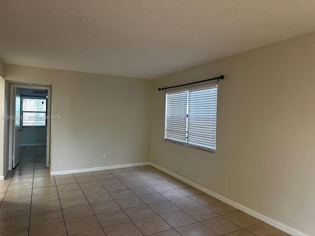 3400 Foxcroft Rd 301, Miramar, FL 33025