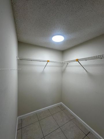 3400 Foxcroft Rd 301, Miramar, FL 33025