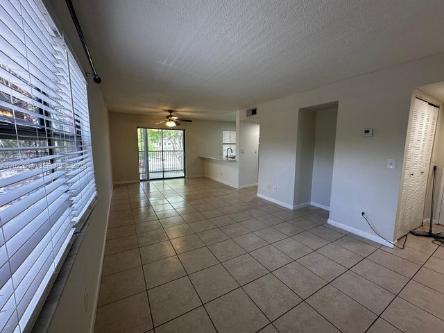 3400 Foxcroft Rd 301, Miramar, FL 33025