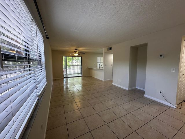 3400 Foxcroft Rd 301, Miramar, FL 33025