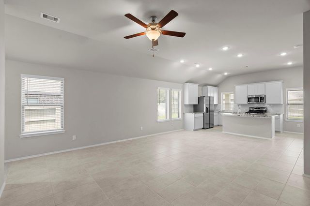 2011 Oak Leaf Court, Manvel, TX 77578