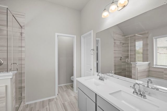 2011 Oak Leaf Court, Manvel, TX 77578