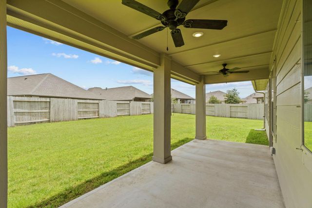 2011 Oak Leaf Court, Manvel, TX 77578