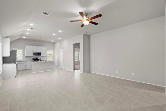 2011 Oak Leaf Court, Manvel, TX 77578
