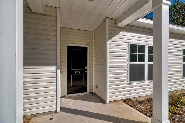 225 Trotter Lane, Orangeburg, SC 29118