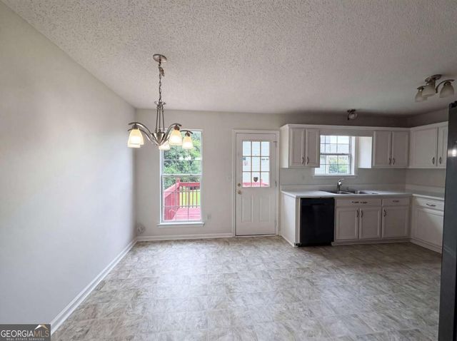 2690 Lolli Court, Ellenwood, GA 30294