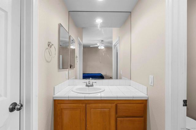 24534 Rutherford Rd, Ramona, CA 92065