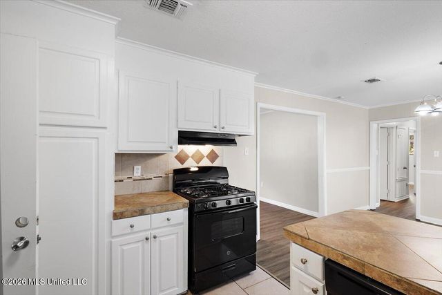 145 W Lisa Drive, Pearl, MS 39208