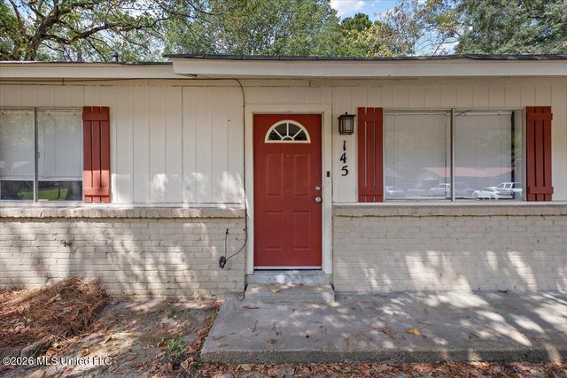 145 W Lisa Drive, Pearl, MS 39208
