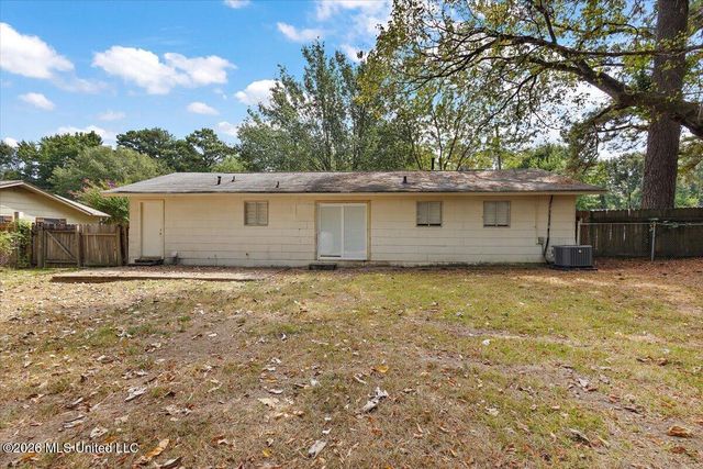 145 W Lisa Drive, Pearl, MS 39208
