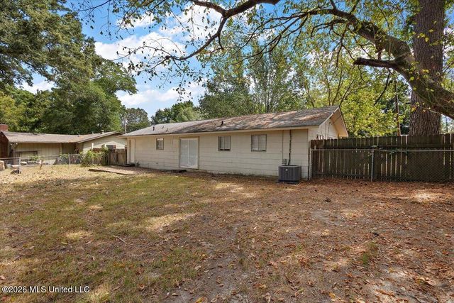 145 W Lisa Drive, Pearl, MS 39208