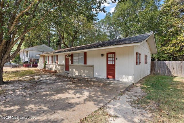 145 W Lisa Drive, Pearl, MS 39208
