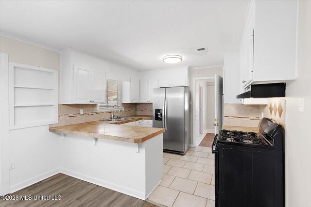 145 W Lisa Drive, Pearl, MS 39208
