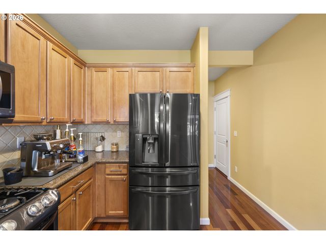 328 N OAK LEAF St, Newberg, OR 97132