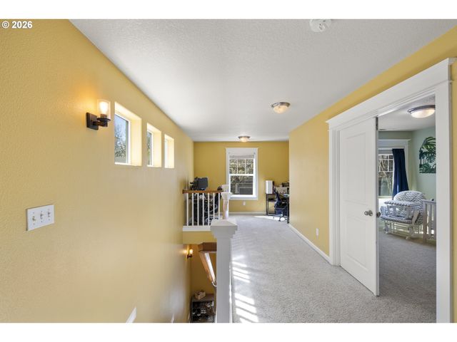 328 N OAK LEAF St, Newberg, OR 97132