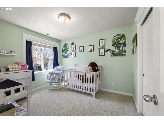 328 N OAK LEAF St, Newberg, OR 97132