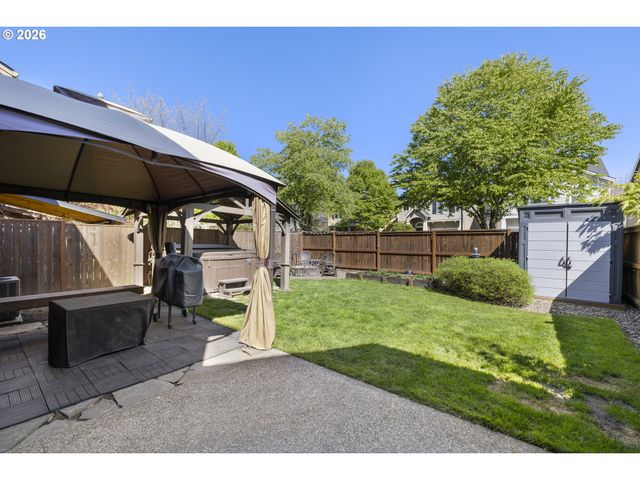 328 N OAK LEAF St, Newberg, OR 97132