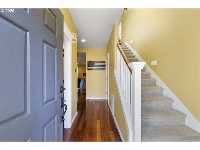 328 N OAK LEAF St, Newberg, OR 97132
