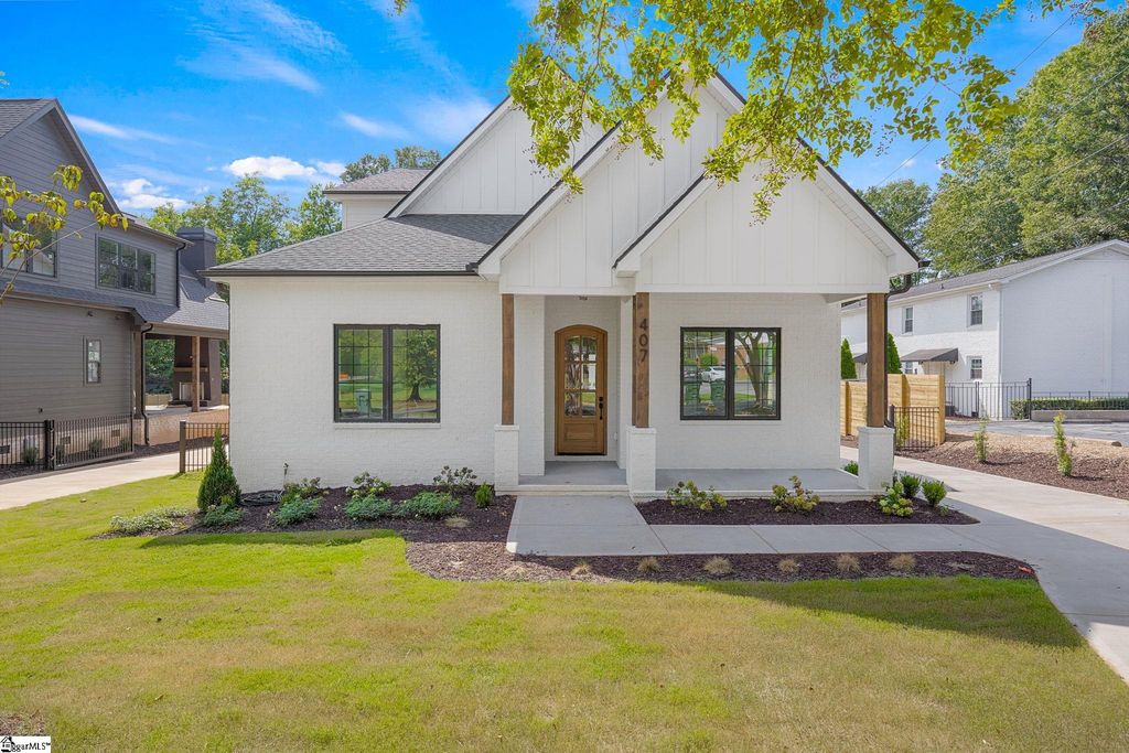 Image 1 of property listing at 407 Pinckney Street, Greenville, SC 29601