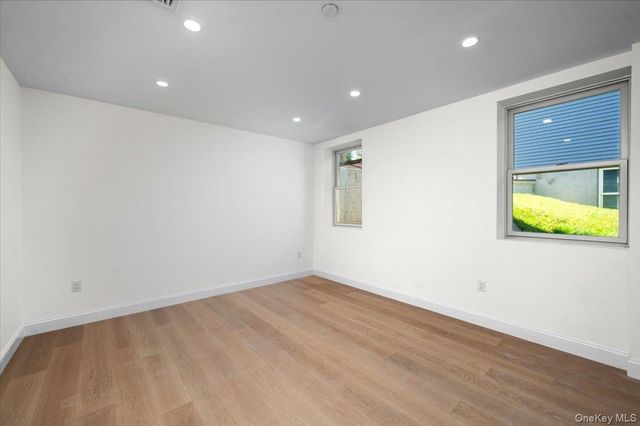 209 Prospect Avenue, White Plains, NY 10607