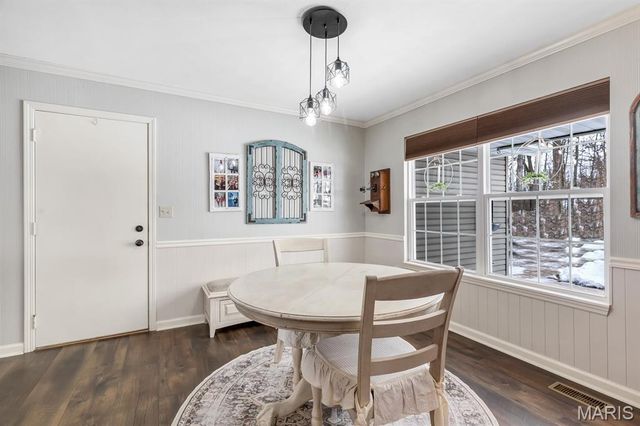 9 Nottingham Court, Lake Sherwood, MO 63357