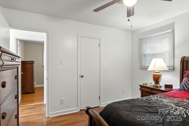 308 Forest Park Road, Matthews, NC 28104