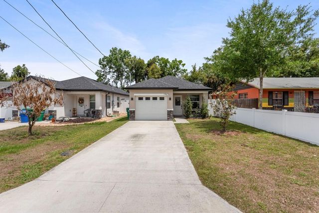 1967 VIRGINIA AVENUE, Eustis, FL 32726