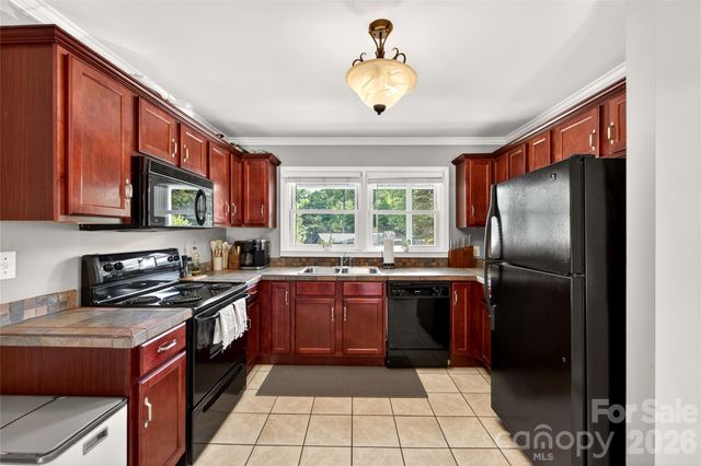 609 Kenlough Drive, Charlotte, NC 28209