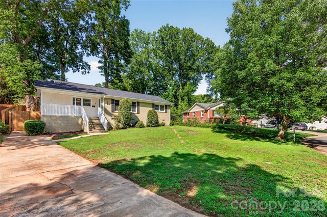 609 Kenlough Drive, Charlotte, NC 28209