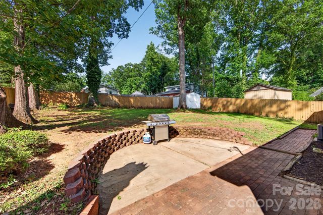 609 Kenlough Drive, Charlotte, NC 28209