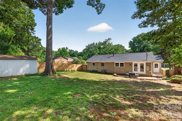 609 Kenlough Drive, Charlotte, NC 28209