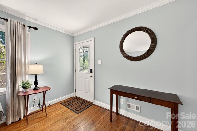 609 Kenlough Drive, Charlotte, NC 28209