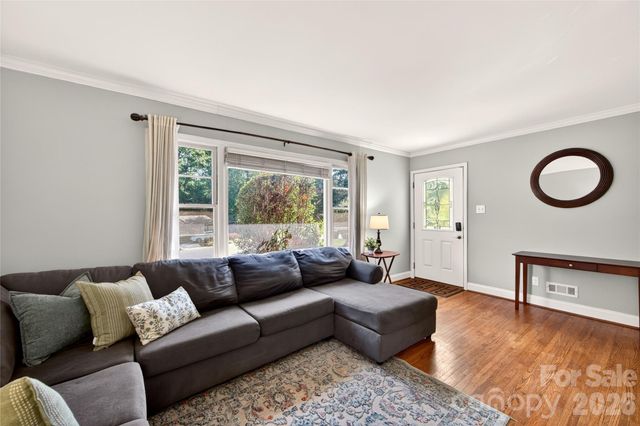 609 Kenlough Drive, Charlotte, NC 28209