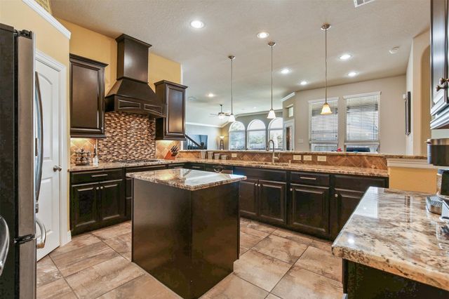 8914 Vineyard Valley Court, Tomball, TX 77375
