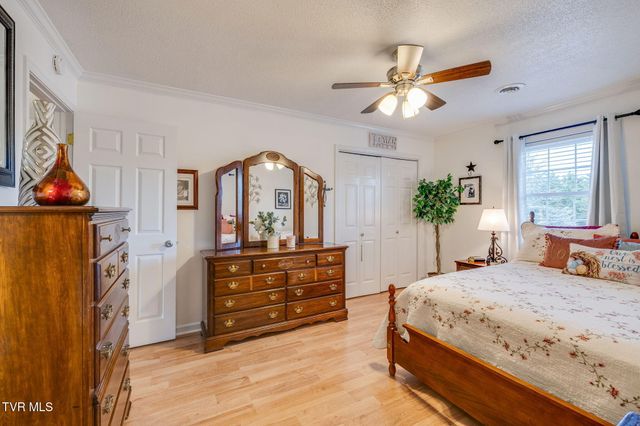146 East Ravine Road -, Kingsport, TN 37660