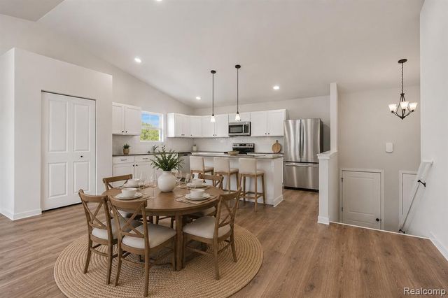 1210 Lockes Street, Howell, MI 48843