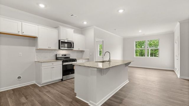 8158 Coldstream Drive, Fairburn, GA 30213