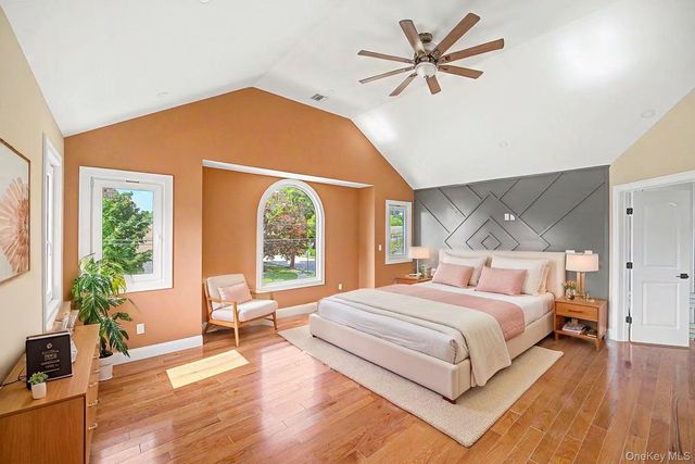 16 Violet Avenue, Hicksville, NY 11801